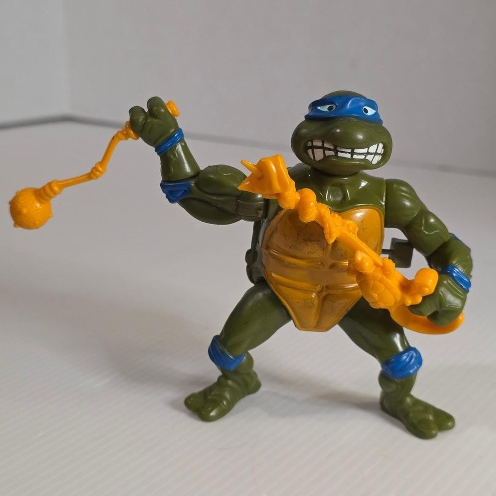 1990 Playmates TMNT Wacky Action Sword Slicin' Leonardo action figure as is